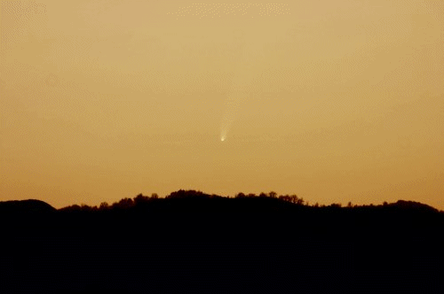 Comet_ncnaught_animazione_tramonto.gif (260714 byte)