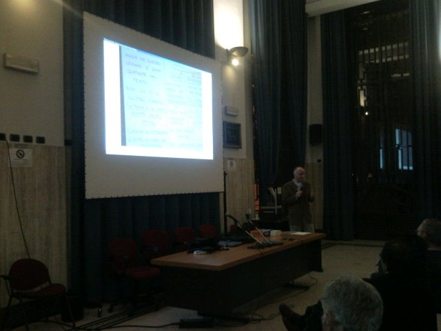Giancarlo_conferenziere.jpg (37858 byte)